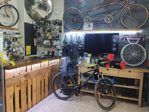 Imagen de Easy Bike Rent Tenerife / Alquiler Taller Y Ventas. Bike Hire & Delivery E-bikes Mtb Trekking Road. Hotel Delivery.