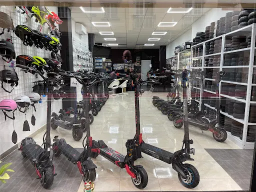 Imagen de Patineteros | Patinetes Eléctricos Las Palmas | Tienda Taller C/ León Y Castillo