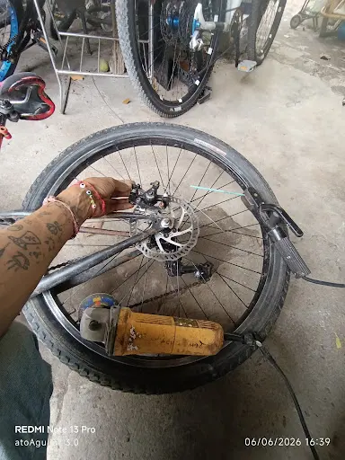 Imagen de Taller De Bicicletas "2 Ruedas