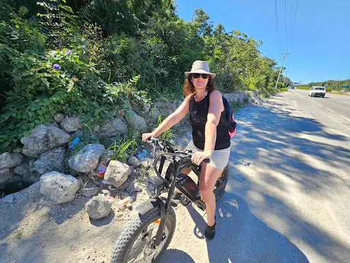 Imagen de Twist N Glide - Electric Bike Rental Tulum