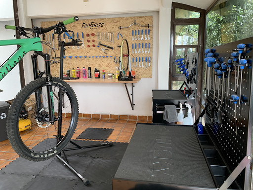 Taller de bicicletas FULLSALTO